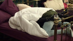 Celebrity Big Brother 2016 - Stephanie Davis and Jeremy McConnell canoodle in bed