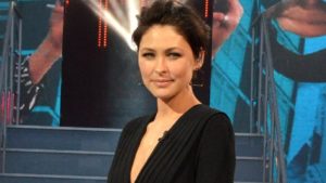 Big Brother 2017 - Emma Willis presents first live eviction